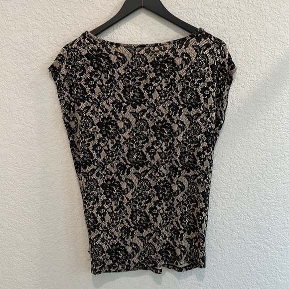 Michael Kors Black And Beige Floral Top In Size Small - Picture 9 of 10